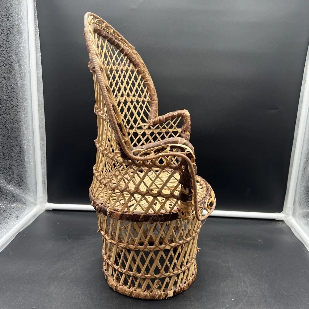 Vintage Wicker Peacock Fan Back Rattan Chair 16